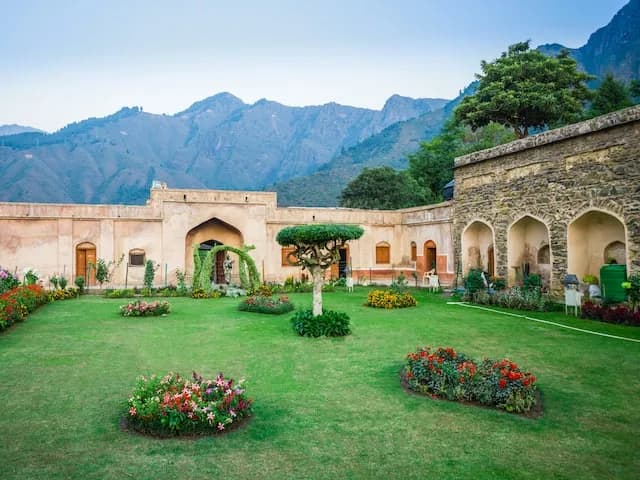 Scenic view of Srinagar